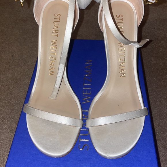 Stuart Weitzman Nudistsong mesh bow heels in white/cream size 7 - Picture 4 of 8